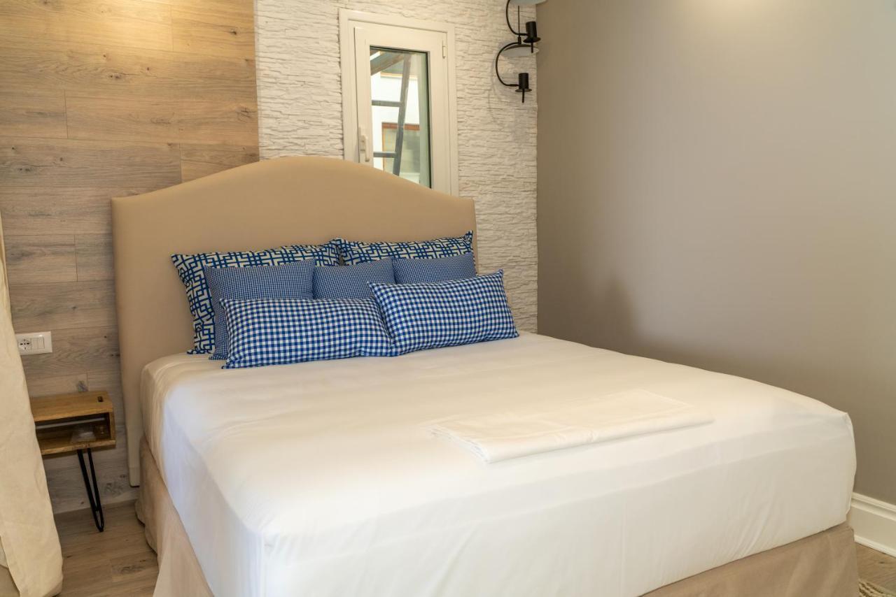 Limani Luxury Apartments Beachfront Sarande Exterior photo