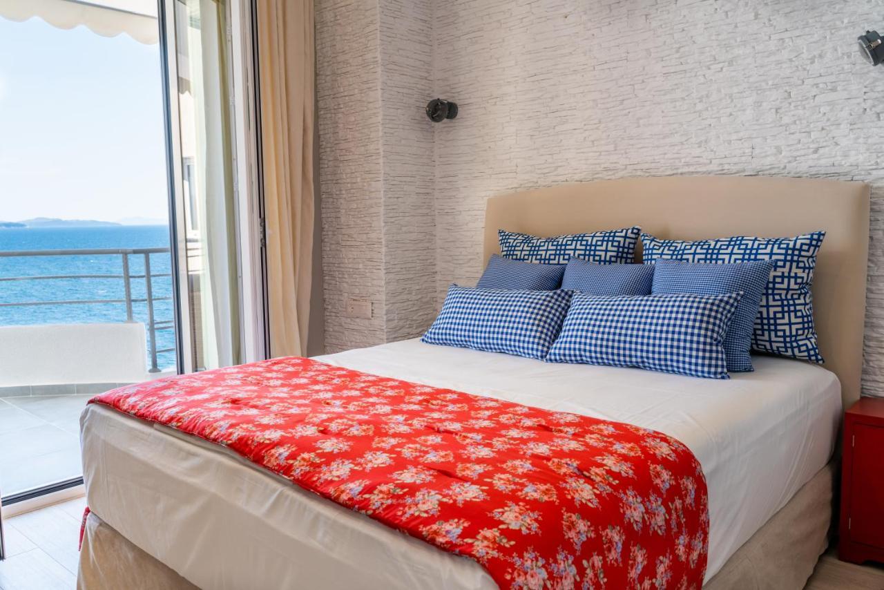 Limani Luxury Apartments Beachfront Sarande Exterior photo