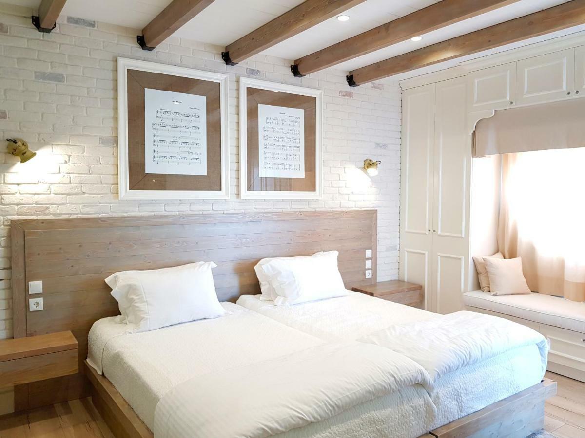 Limani Luxury Apartments Beachfront Sarande Exterior photo